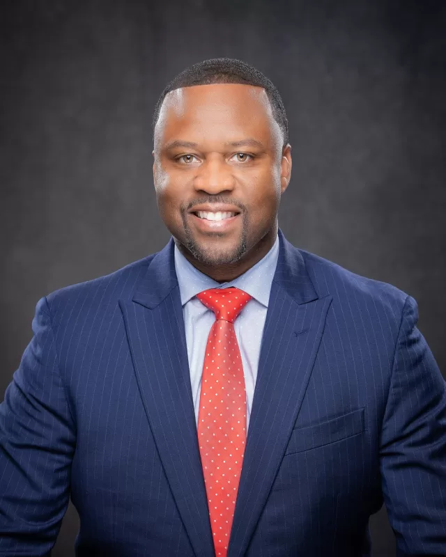 Kenneth Bell JR.